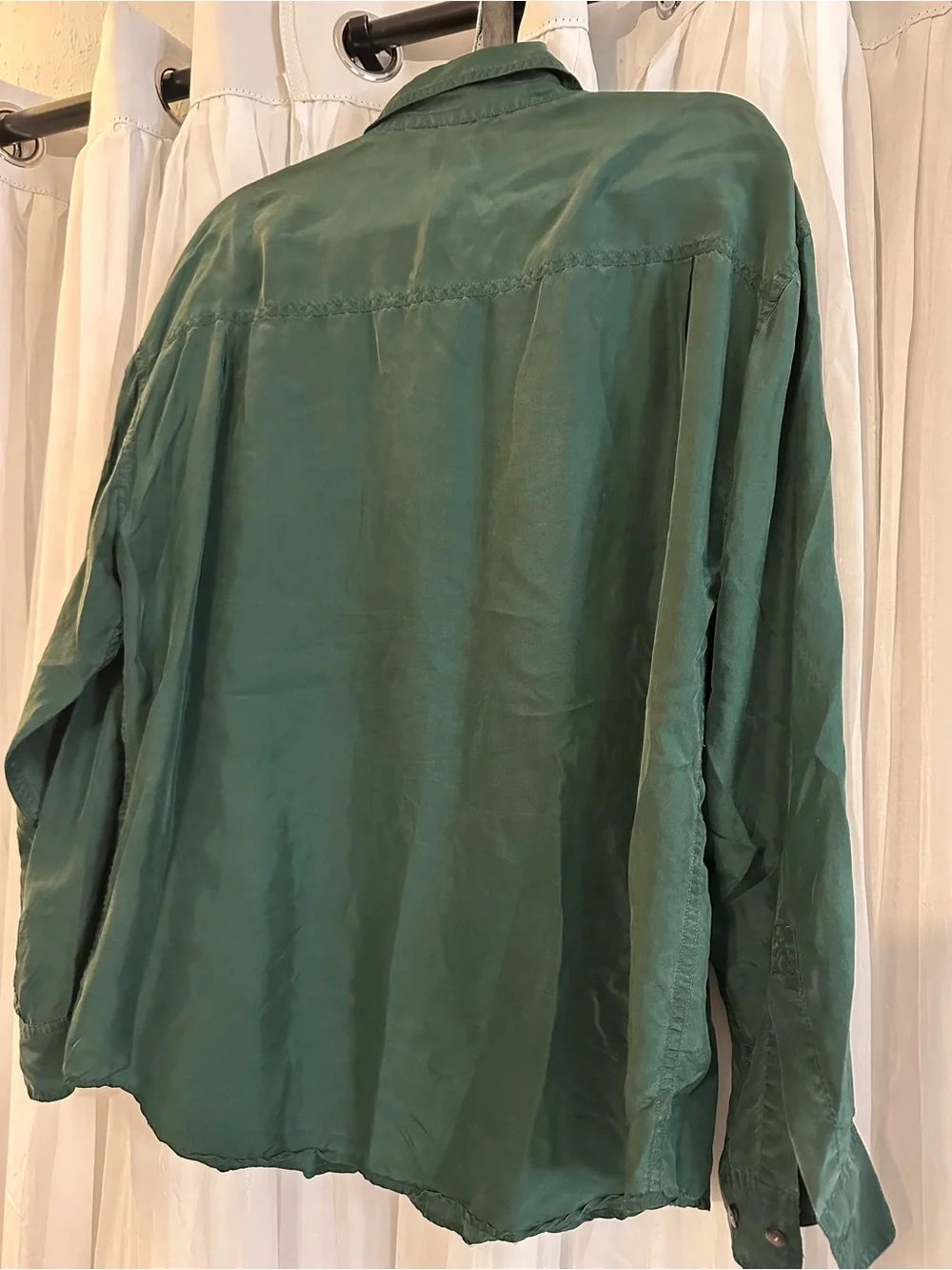Cainbridge Classics Men’s Long Sleeve Silk Button down Shirt